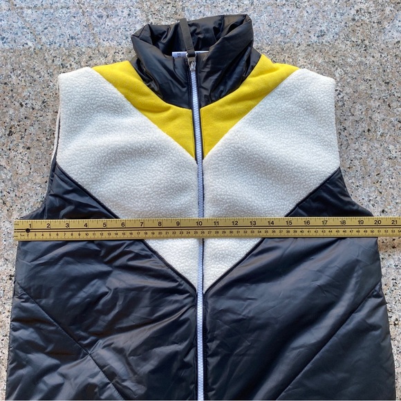 New Balance Puffy Staud Vest Fleece Collared Womens Size XS - Picture 9 of 13